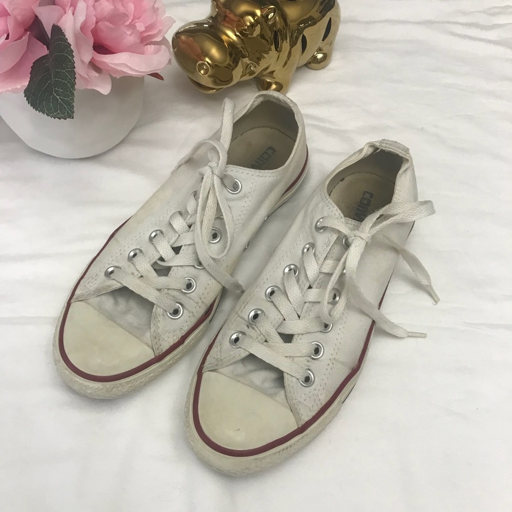 Converse | White low top converse